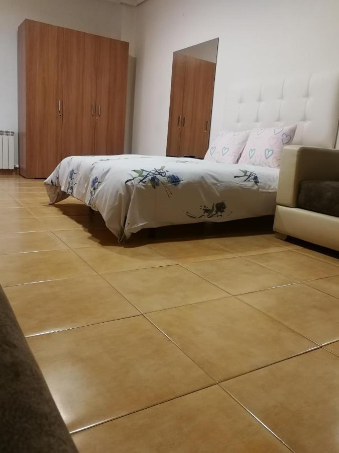 מדריד Pension Navarra מראה חיצוני תמונה